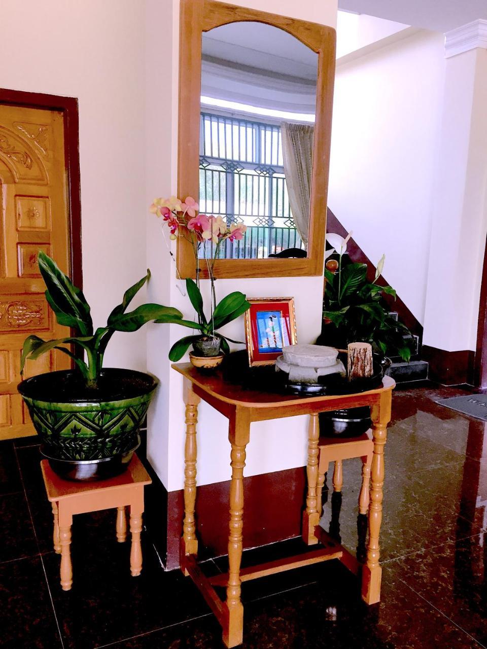 Inle Strand Hotel Nyaung Shwe Eksteriør billede